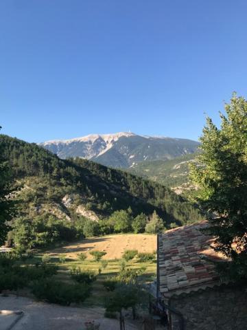 La Baptistine Face Au Ventoux La Clue Plaisians Eksteriør bilde